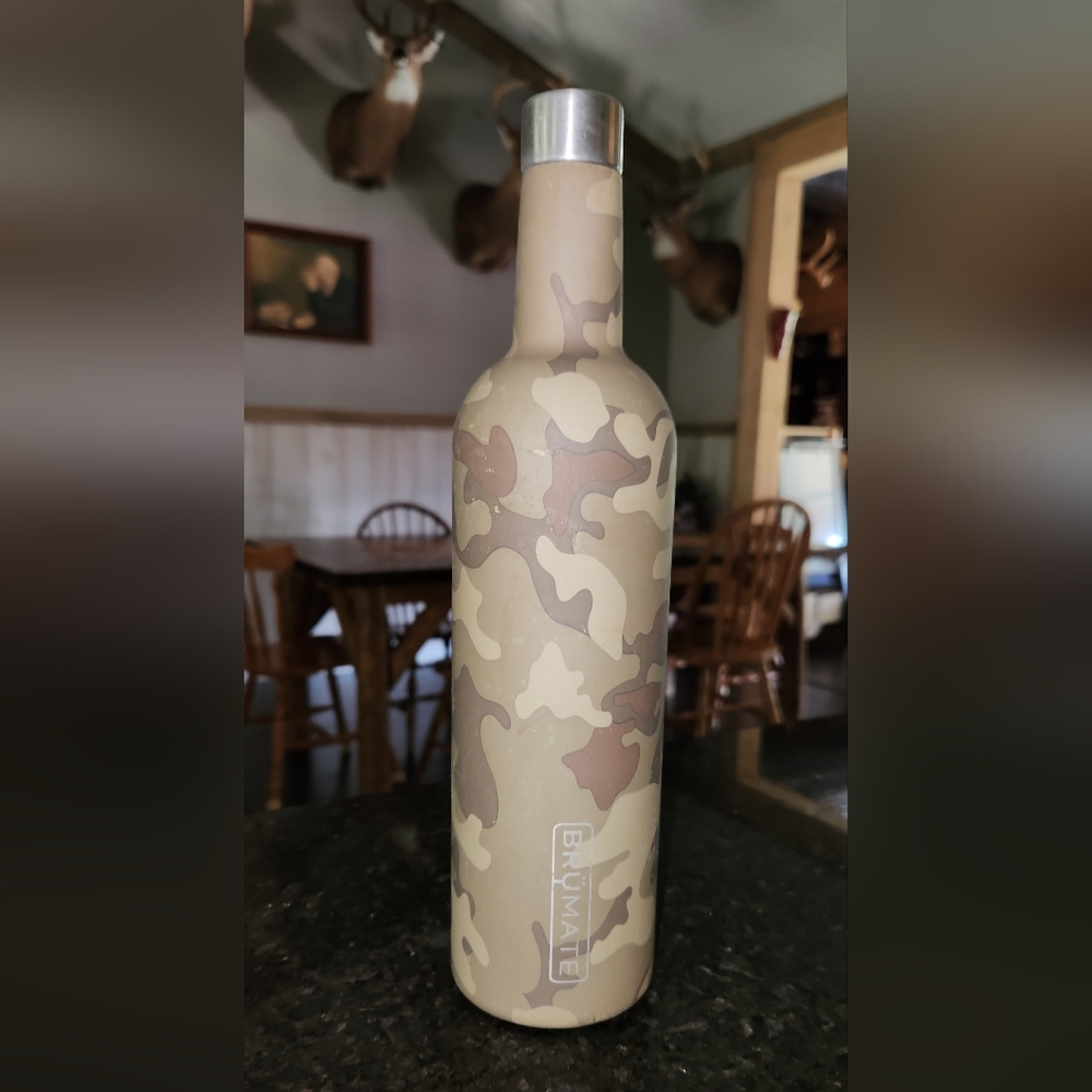 Brumate Camo Wine 🍷 Bottle Stainless Steel